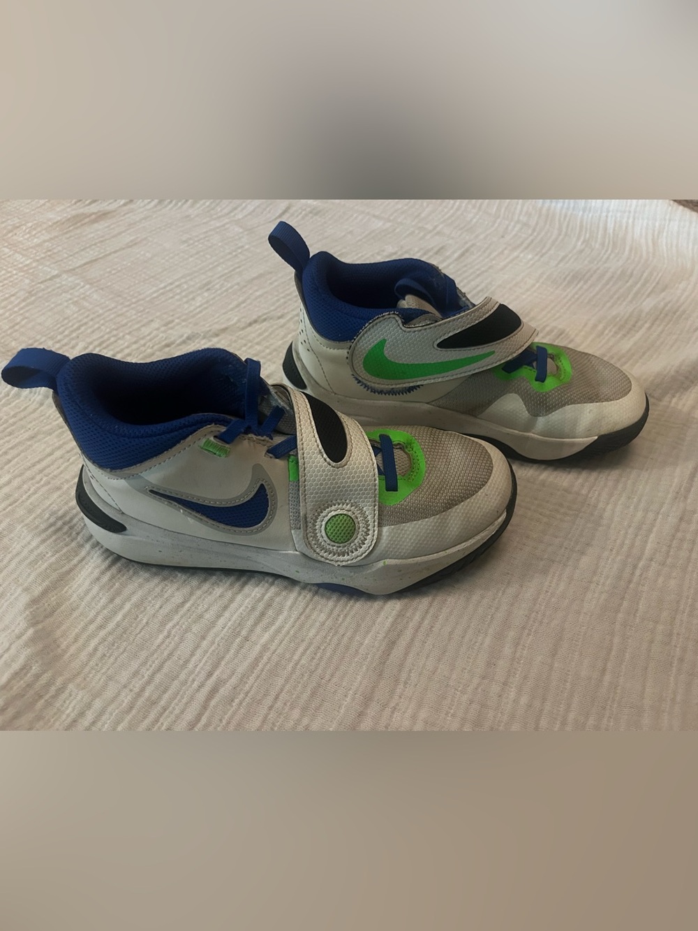 Nike Kids' Basketball shoes. Size 2